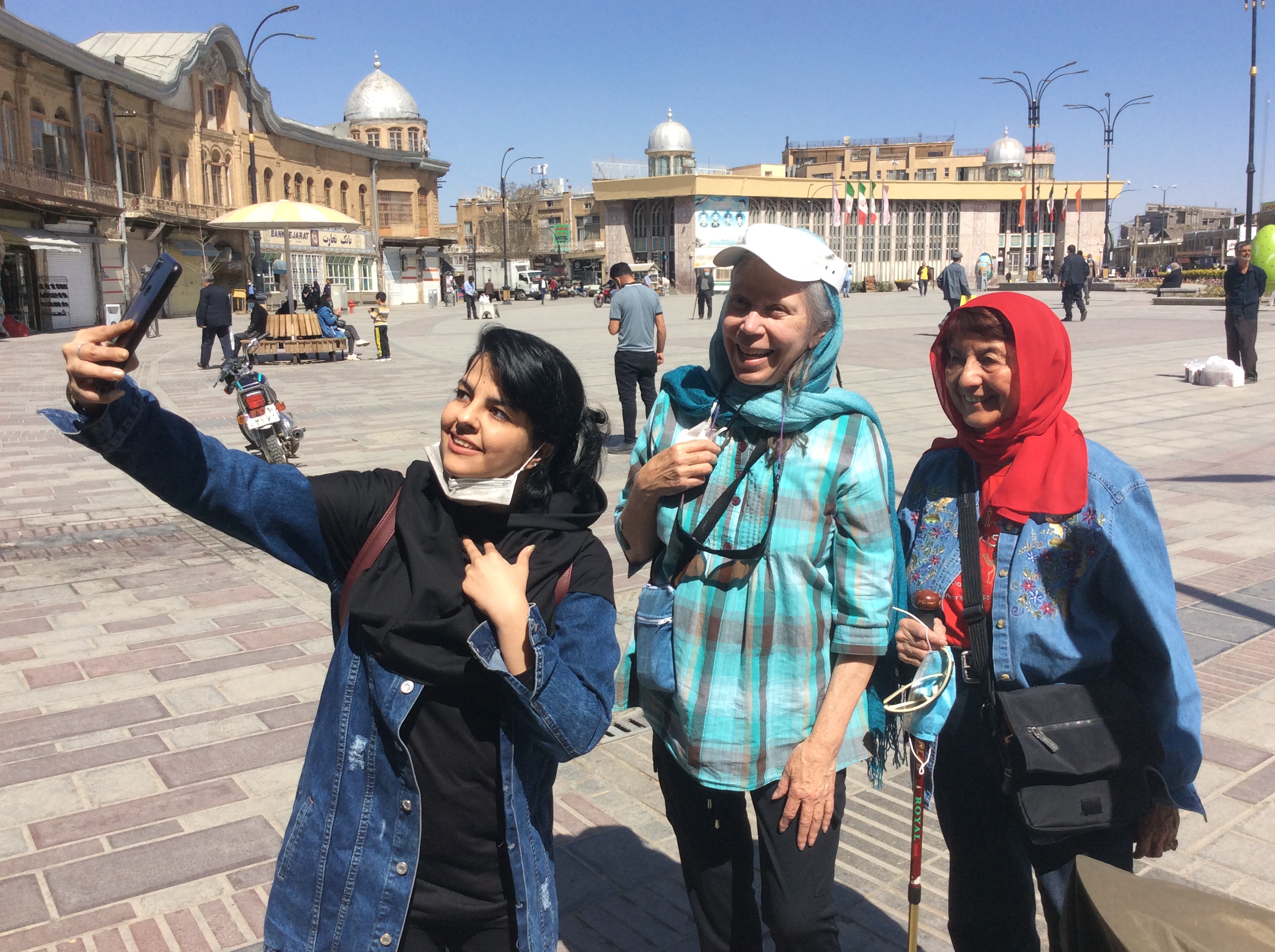 Iranian Selfie with JMG travelers